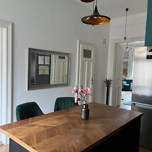 https://central-szeged-apartment.szeged-hotels.com