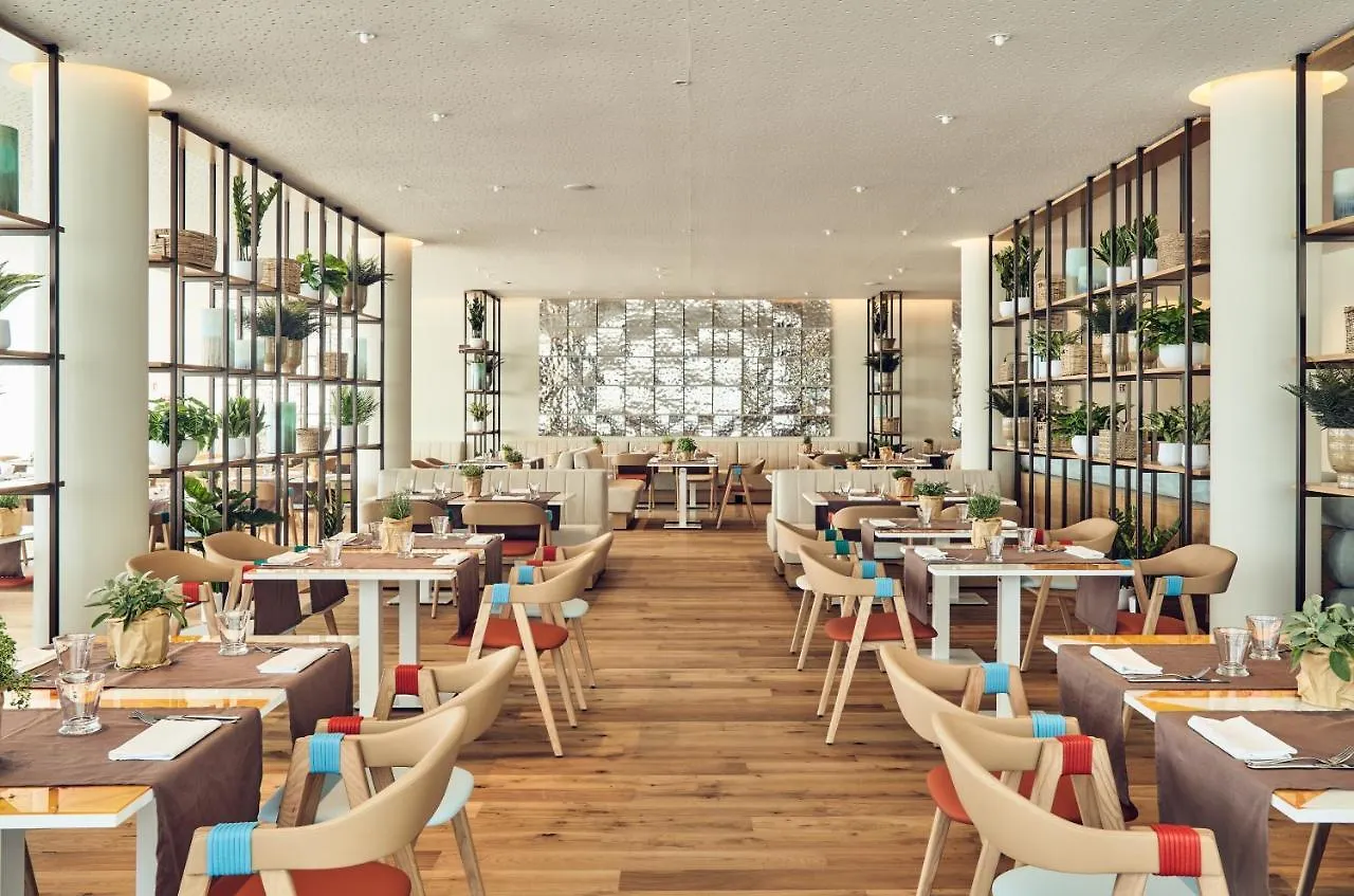 Falkensteiner Hotel & Spa Jesolo 5*, Τζεσόλο Λίντο